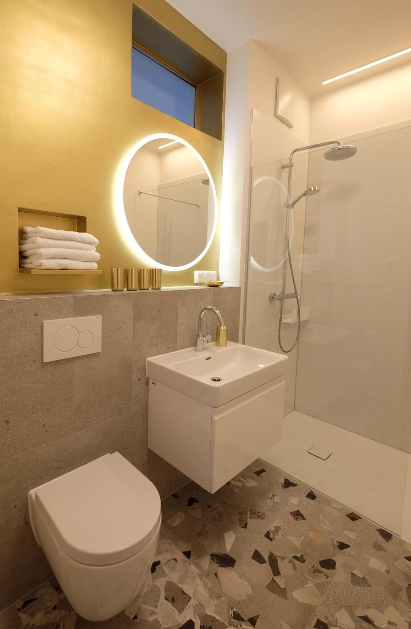 Golden Flat By Grazrentals With Parkview - Brandnew & Free Parking Εξωτερικό φωτογραφία