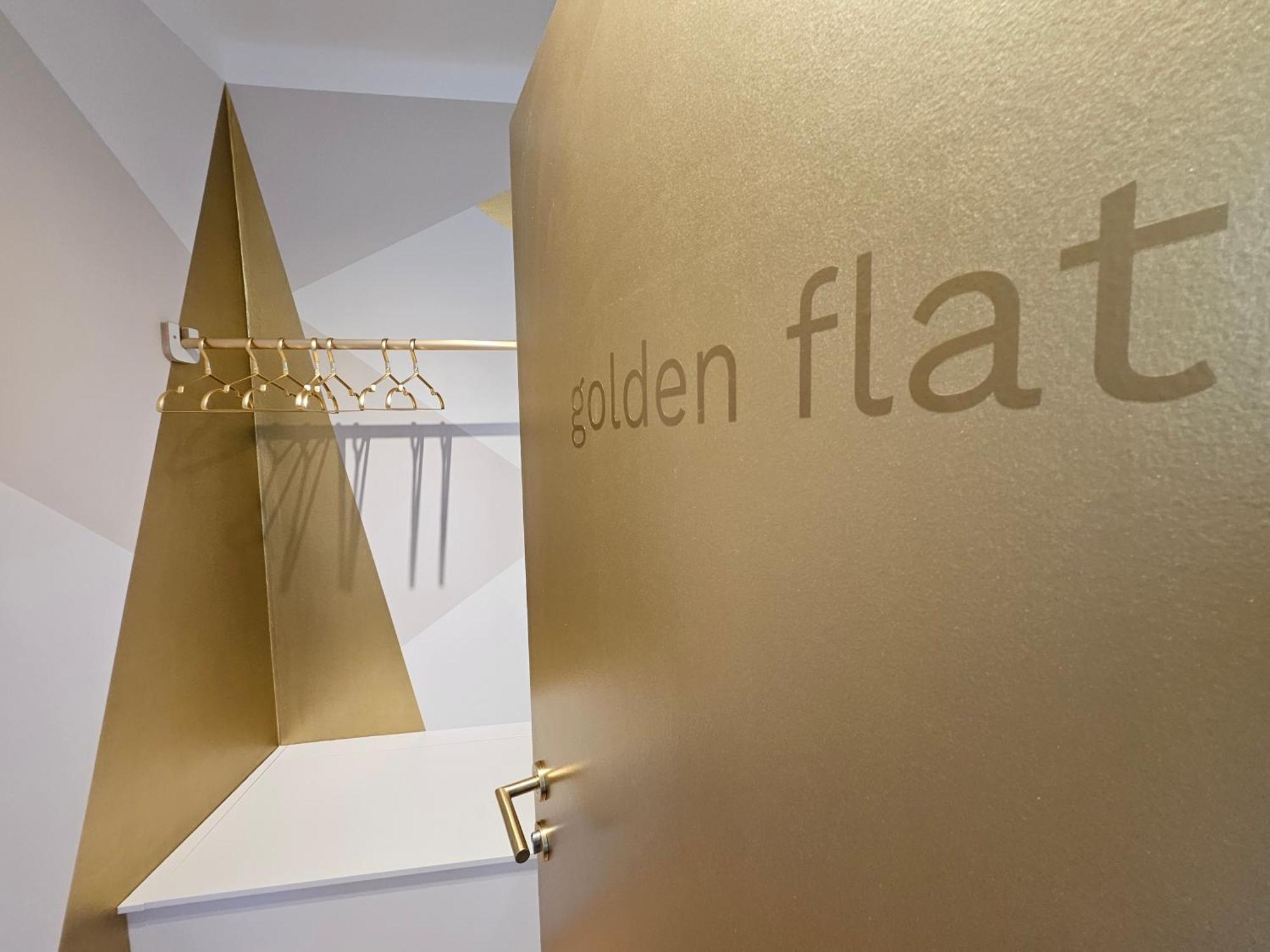 Golden Flat By Grazrentals With Parkview - Brandnew & Free Parking Εξωτερικό φωτογραφία