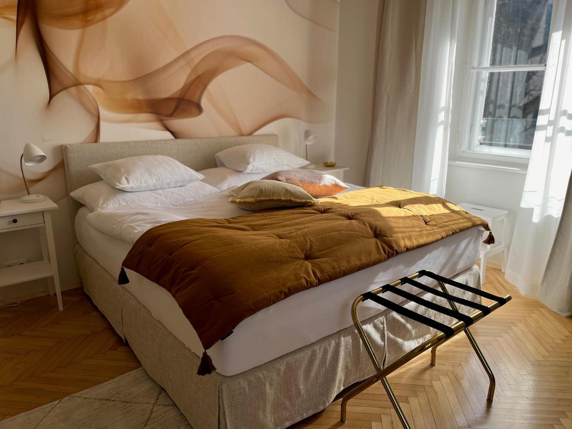 Golden Flat By Grazrentals With Parkview - Brandnew & Free Parking Εξωτερικό φωτογραφία